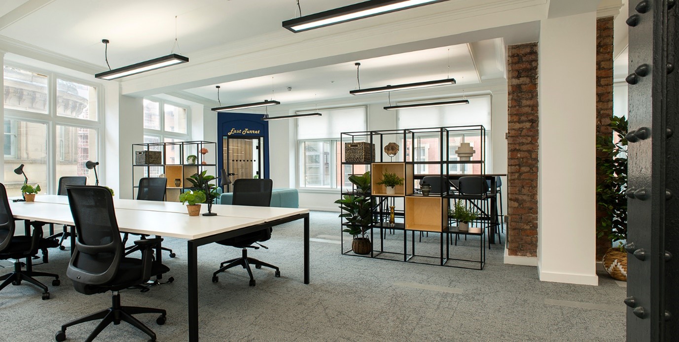 196 Deansgate- Open-plan Workspace Standing Space