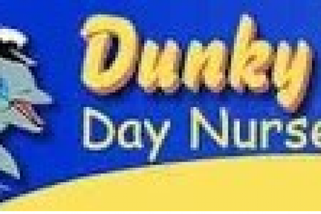 Dunky's Day Nurseries logo